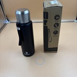 GIOGD Stainless Steel Insulated Bottle Silver Twist Lid Leather Strap